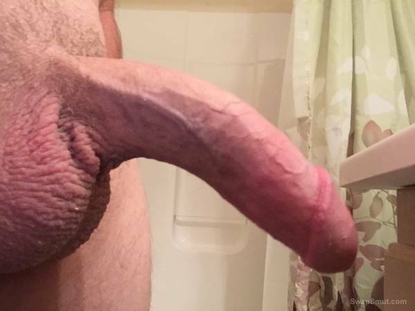 600px x 450px - Above average penis, hope you like what you see