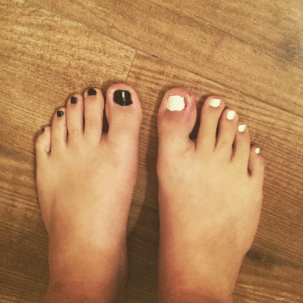 Black Painted Toenails Pussy - Sissy With Painted Nails and Toes