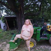Fat Ohio Slutwife Cassie Shows Off