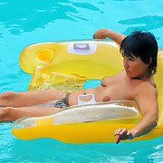 Summer time slut in the pool for you to see