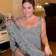Curvy American HotwireMom Presenting tits in her Lingerie