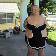 More new pics of me showing off for my my BBW body outdoors