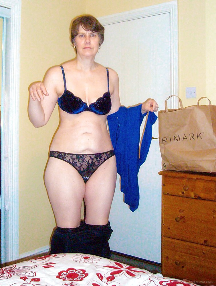 Kathy UK, Flickr wife who loves exposing herself wearing lots of tight and very sexy underwear photo