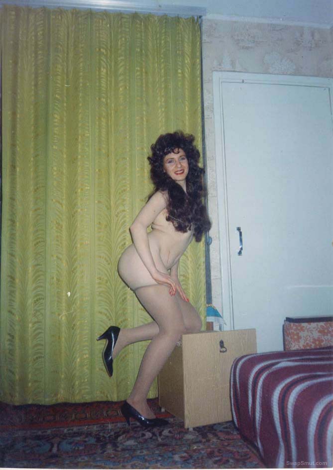 Old photo wife neighbour loves to undress and show herself